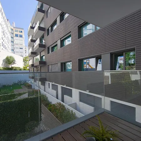 Benfica Prime Terrace II By Homing-3